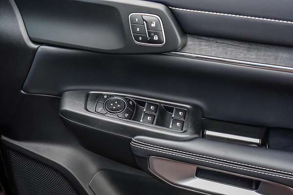 2025 Ford Everest Platinum 3.0L