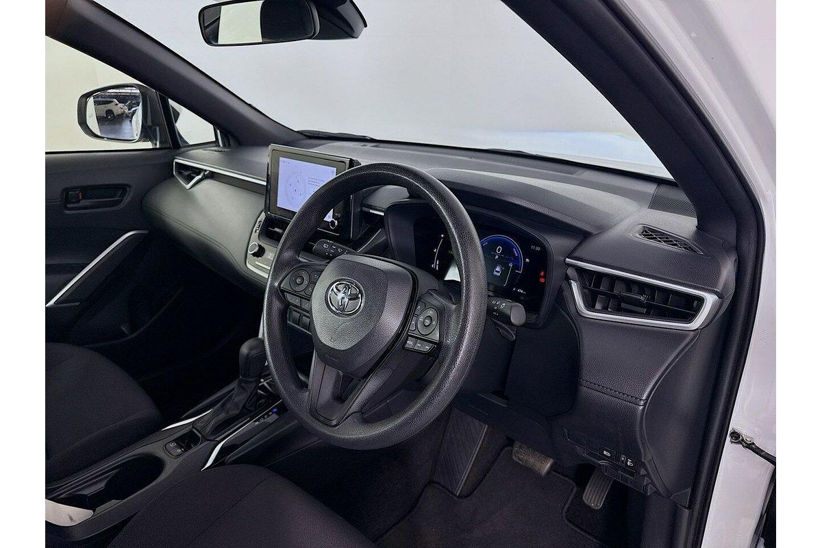 2024 Toyota Corolla Cross GX MXGH10R