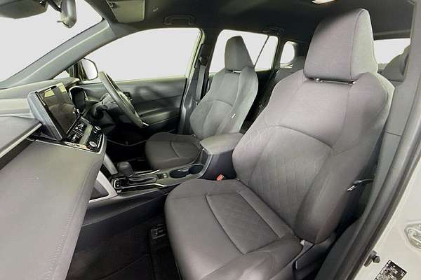2024 Toyota Corolla Cross GX MXGH10R