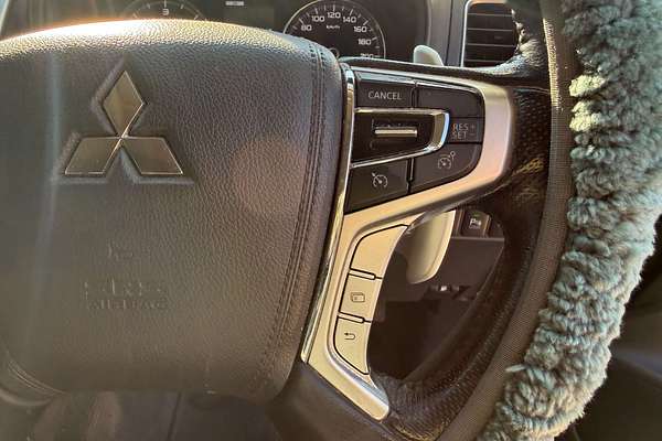 2016 Mitsubishi Pajero Sport Exceed QE