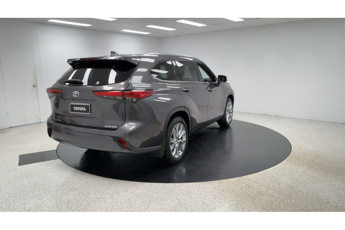 2022 Toyota Kluger Grande GSU75R