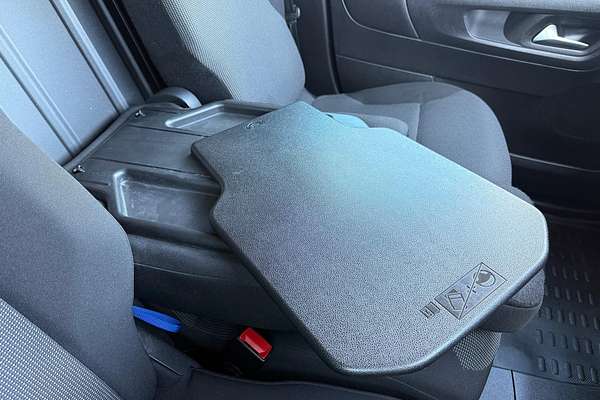2024 Peugeot Partner Premium K9 SWB