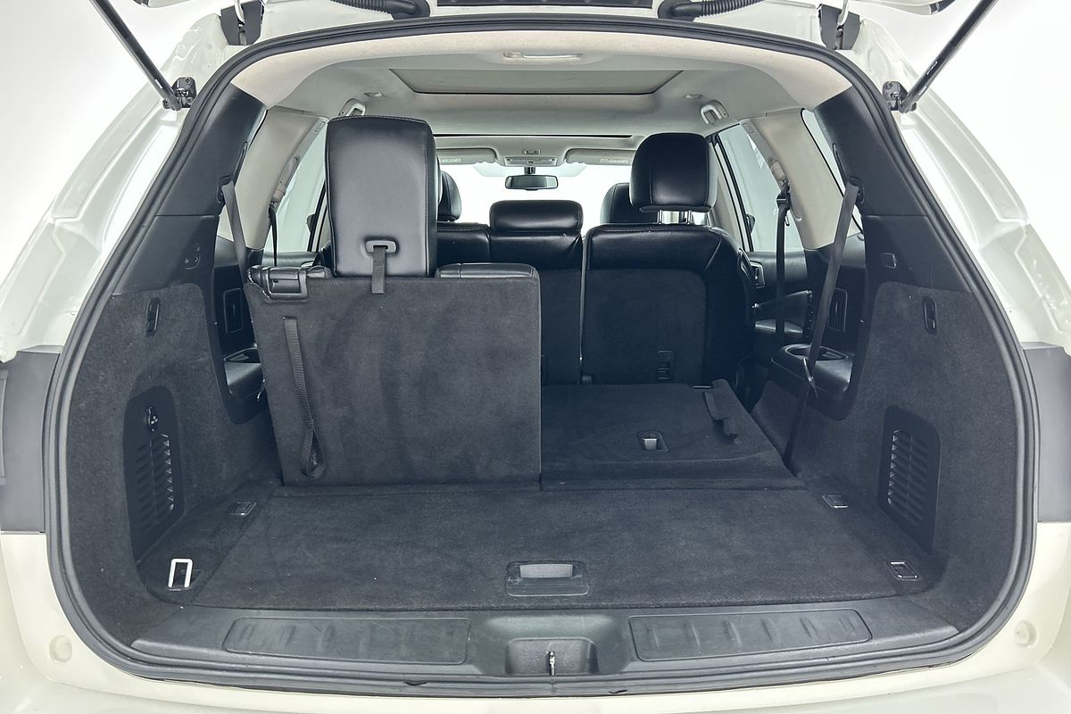 2019 Nissan Pathfinder ST-L R52 Series III