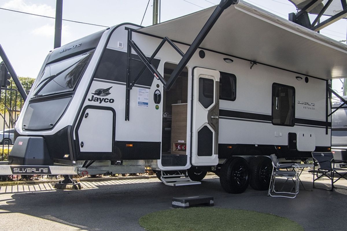 2025 Jayco SILVERLINE CARAVAN 24.75-4.OB.SL-MY25