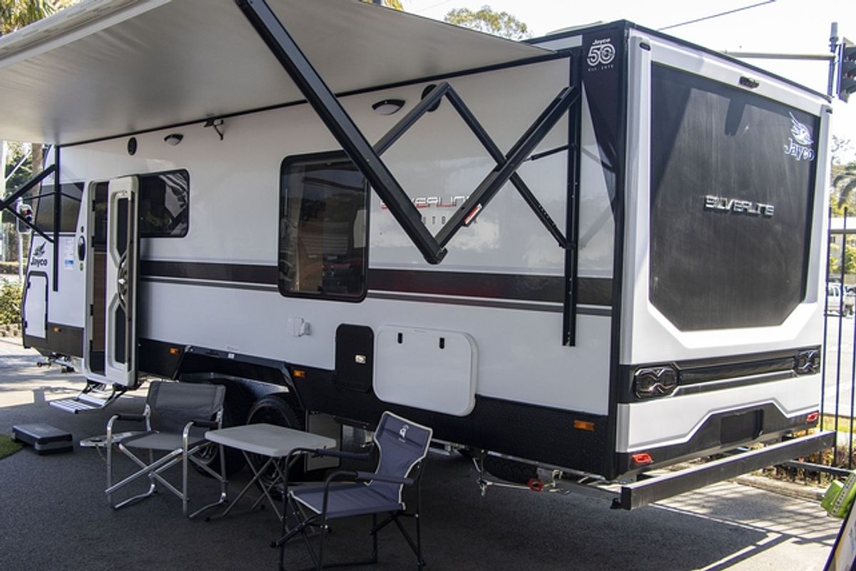 2025 Jayco SILVERLINE CARAVAN 24.75-4.OB.SL-MY25