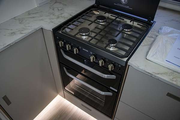 2025 Jayco SILVERLINE CARAVAN 24.75-4.OB.SL-MY25