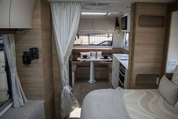 2025 Jayco SILVERLINE CARAVAN 21.65-3.OB.SL-MY25