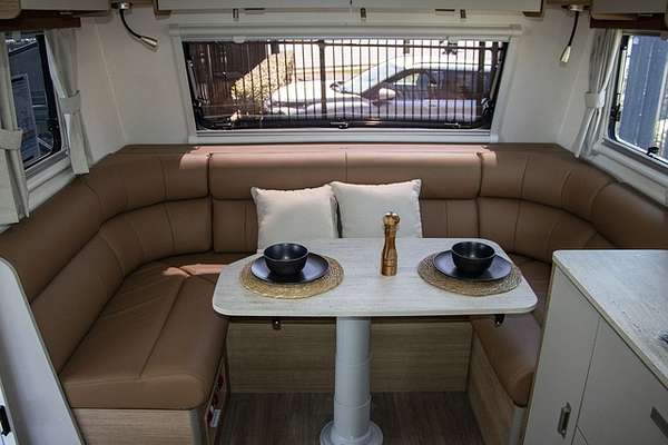 2025 Jayco SILVERLINE CARAVAN 21.65-3.OB.SL-MY25