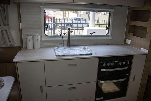 2025 Jayco SILVERLINE CARAVAN 21.65-3.OB.SL-MY25