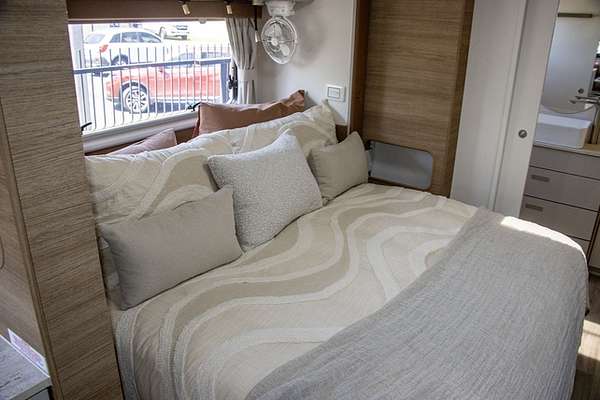 2025 Jayco SILVERLINE CARAVAN 21.65-3.OB.SL-MY25
