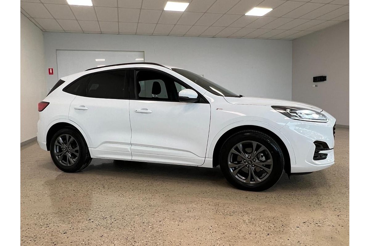 2021 Ford Escape ST-Line ZH