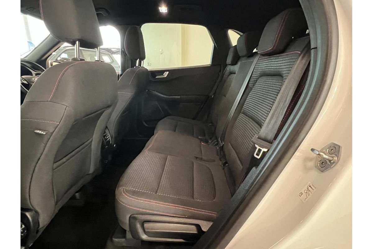 2021 Ford Escape ST-Line ZH