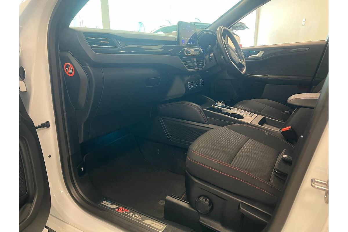 2021 Ford Escape ST-Line ZH