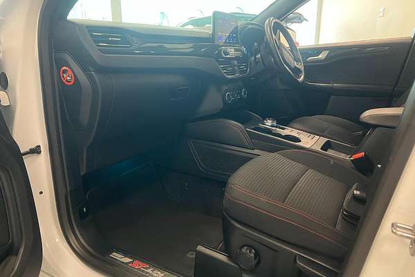 2021 Ford Escape ST-Line ZH