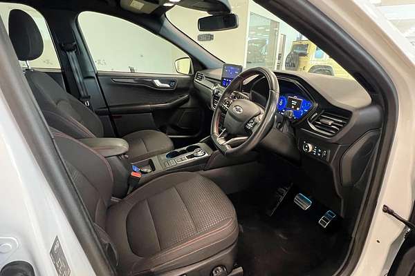 2021 Ford Escape ST-Line ZH