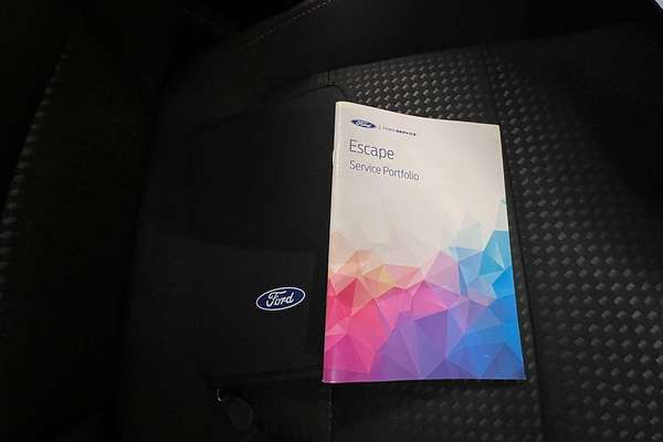 2021 Ford Escape ST-Line ZH