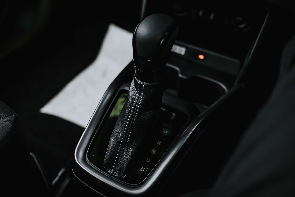 2025 Suzuki Swift Hybrid GLX UZ