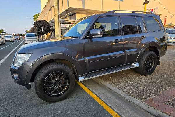 2014 Mitsubishi Pajero VR-X NW