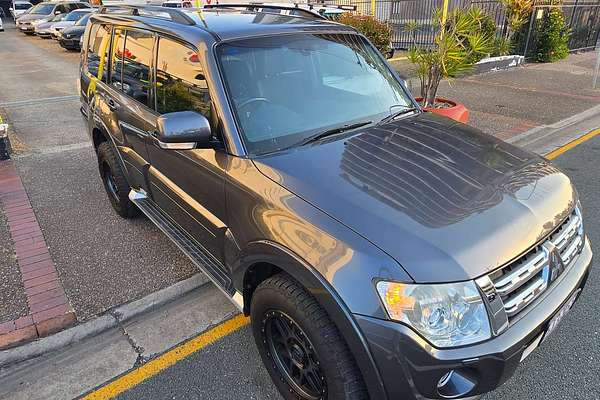 2014 Mitsubishi Pajero VR-X NW