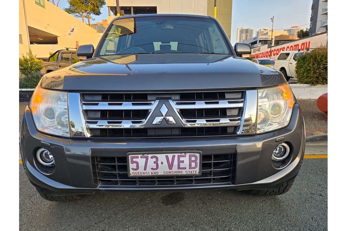 2014 Mitsubishi Pajero VR-X NW
