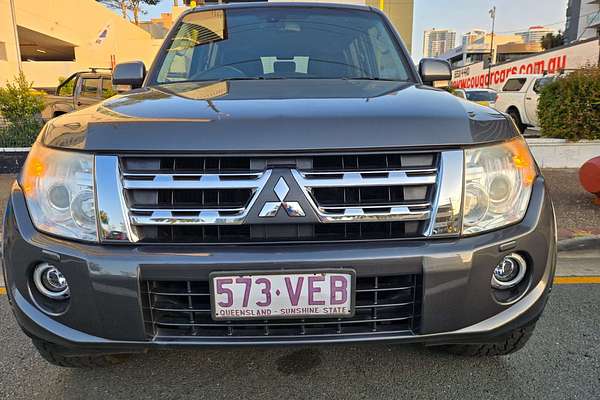 2014 Mitsubishi Pajero VR-X NW