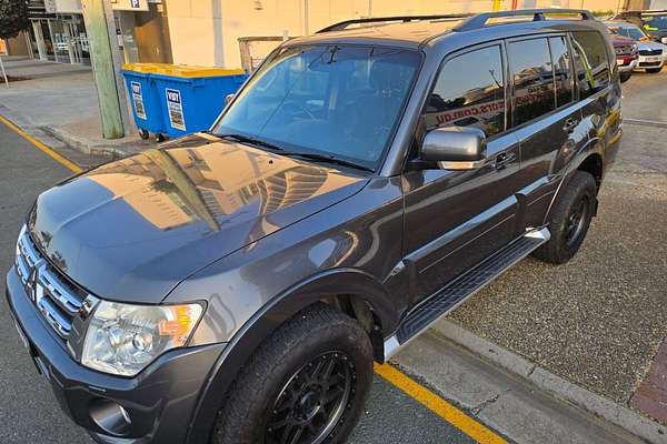 2014 Mitsubishi Pajero VR-X NW