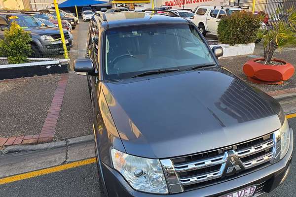 2014 Mitsubishi Pajero VR-X NW