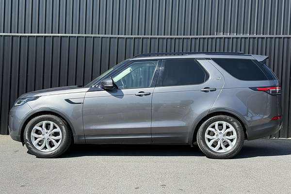 2017 Land Rover Discovery TD6 First Edition Series 5