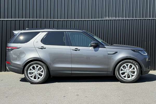 2017 Land Rover Discovery TD6 First Edition Series 5