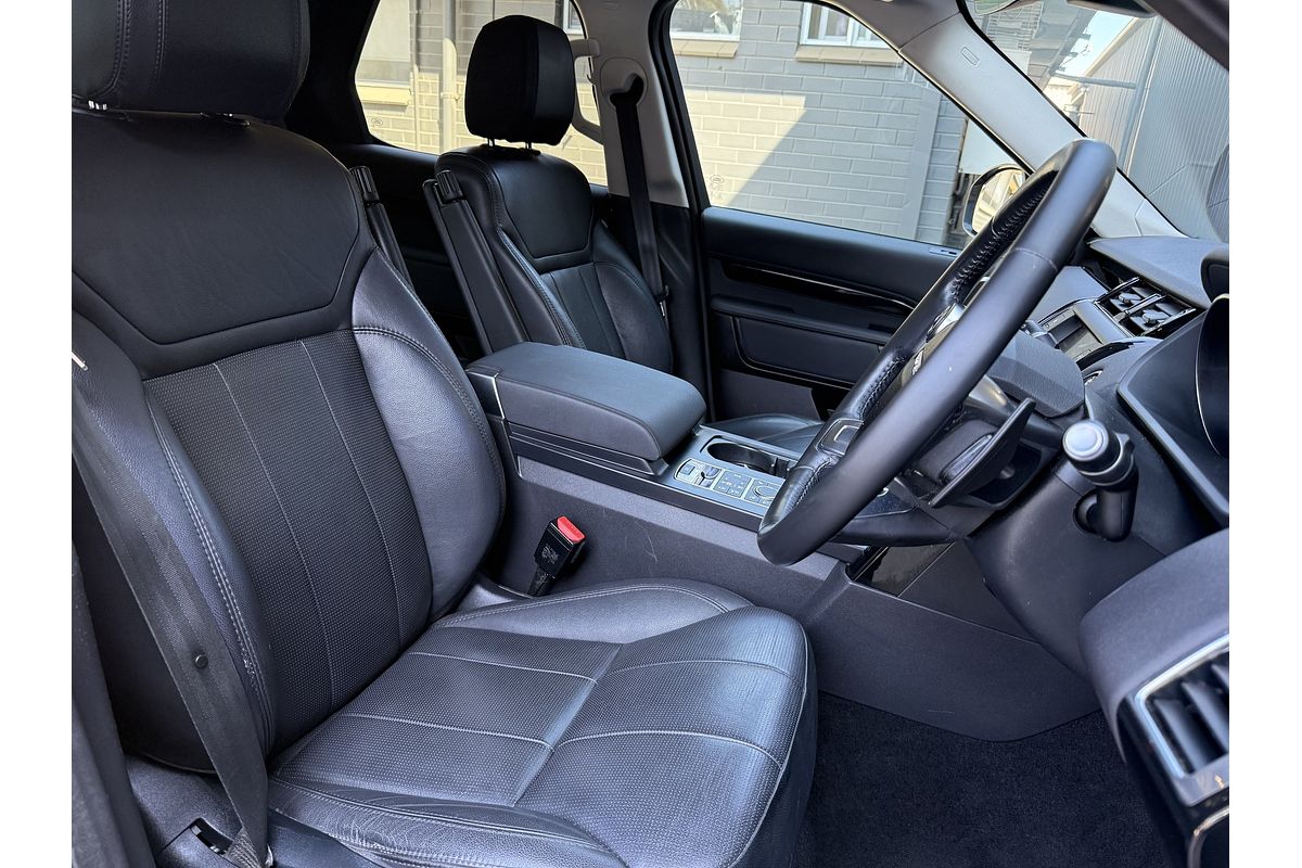 2017 Land Rover Discovery TD6 First Edition Series 5