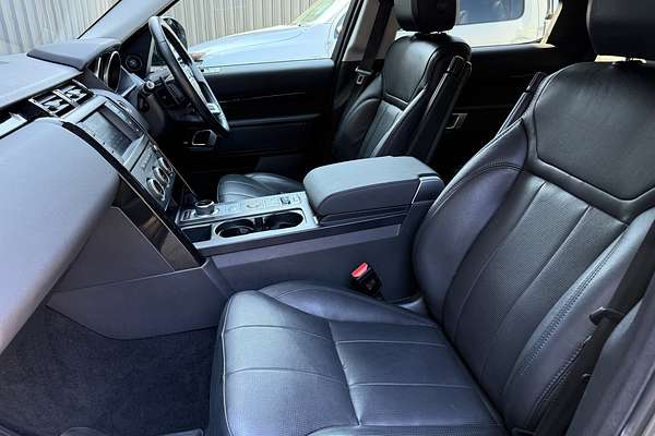 2017 Land Rover Discovery TD6 First Edition Series 5