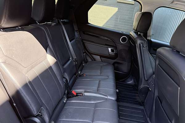 2017 Land Rover Discovery TD6 First Edition Series 5