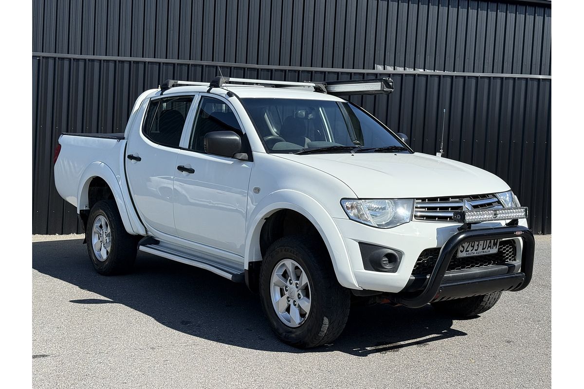 2013 Mitsubishi Triton GLX MN 4X4