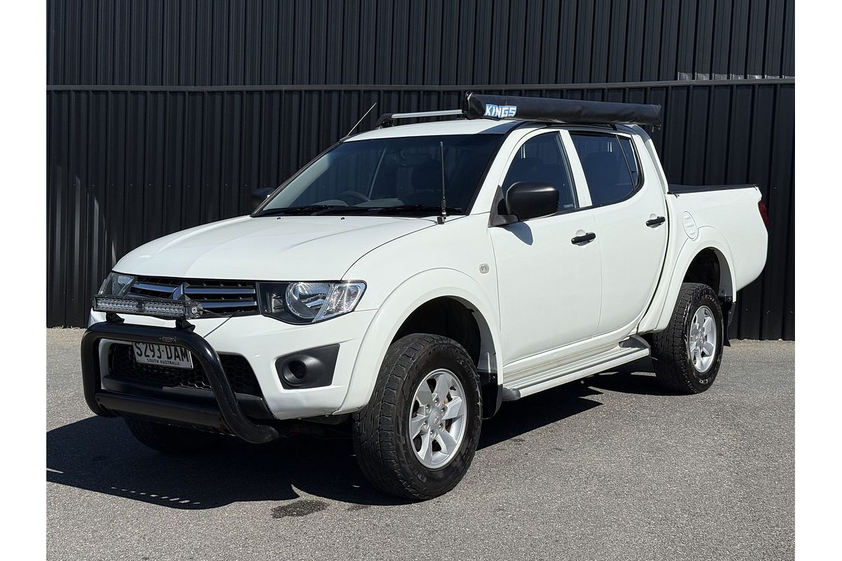 2013 Mitsubishi Triton GLX MN 4X4