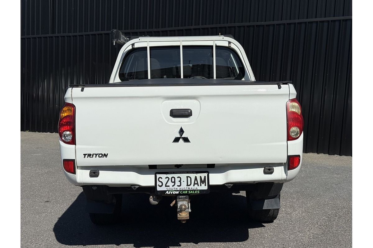 2013 Mitsubishi Triton GLX MN 4X4
