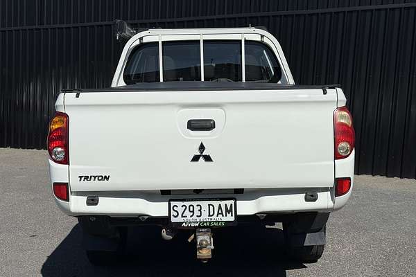 2013 Mitsubishi Triton GLX MN 4X4