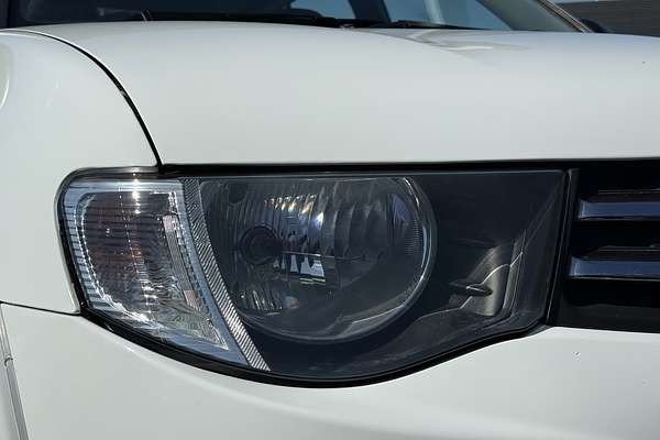 2013 Mitsubishi Triton GLX MN 4X4