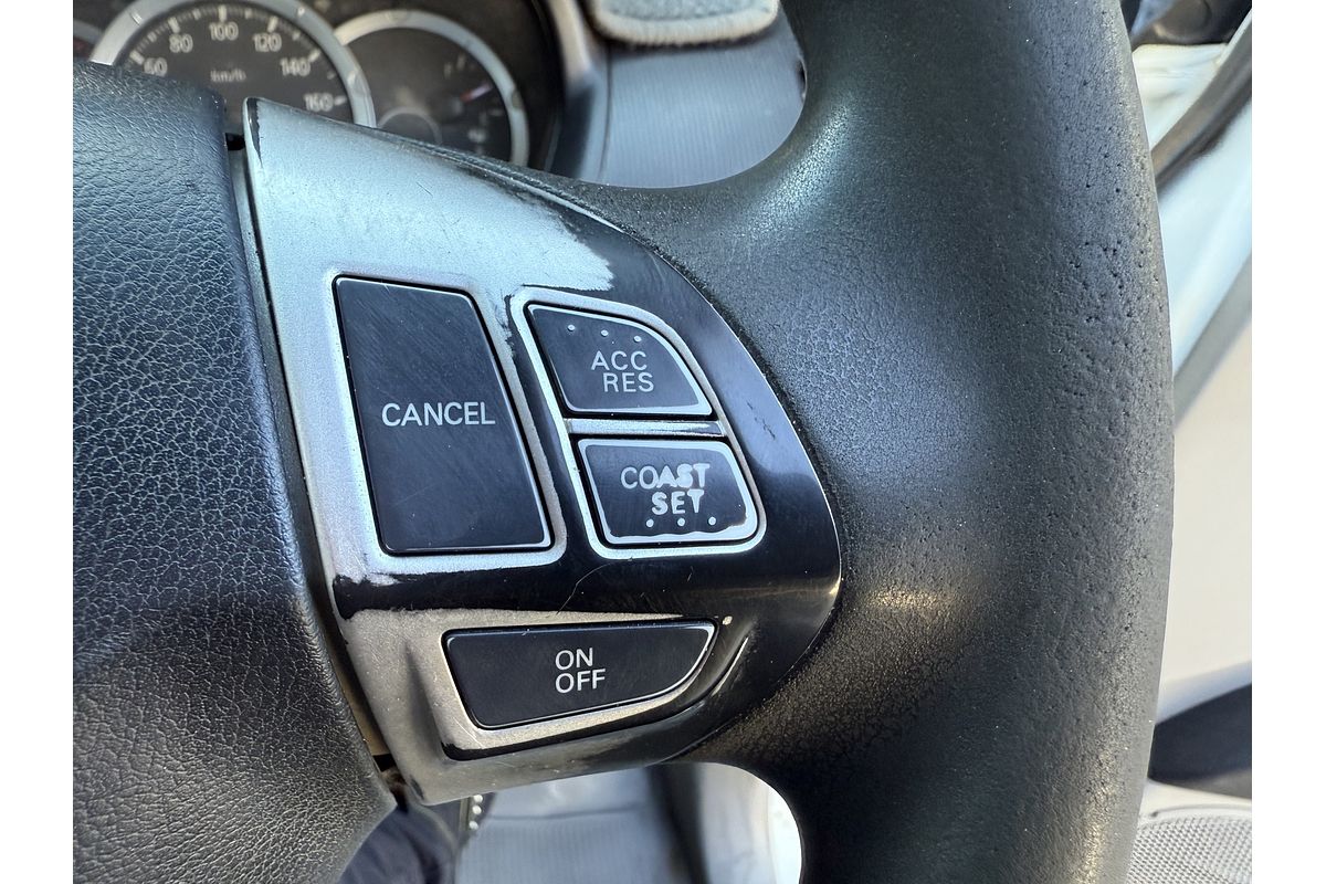 2013 Mitsubishi Triton GLX MN 4X4