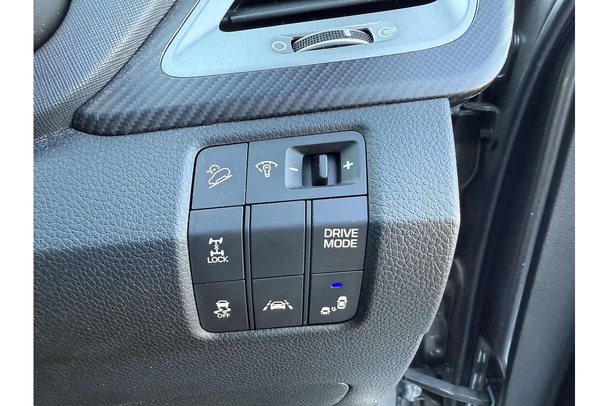 2016 Hyundai Santa Fe Highlander DM3 Series II