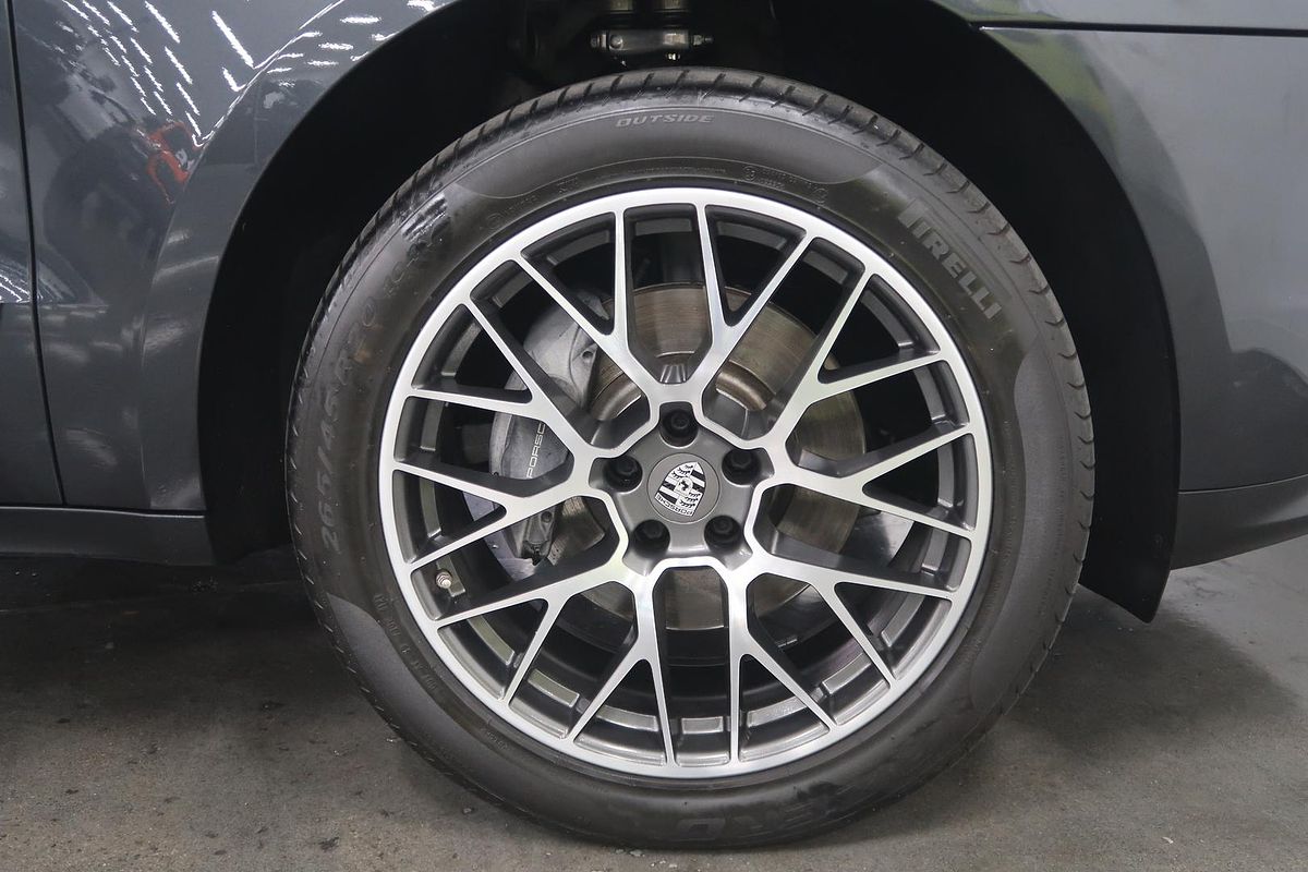 2018 Porsche Macan 95B