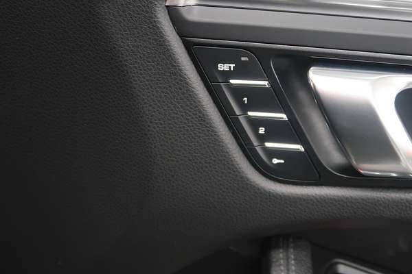 2018 Porsche Macan 95B