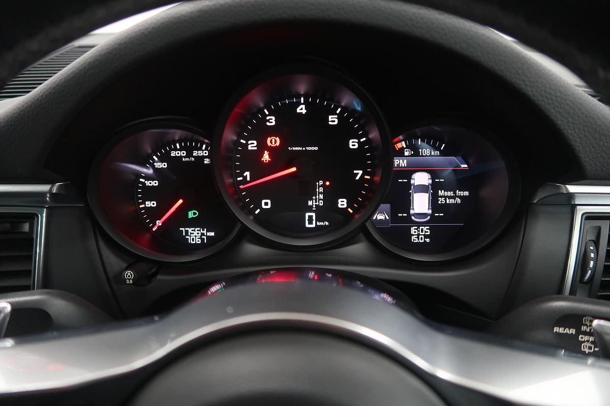 2018 Porsche Macan 95B