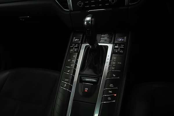 2018 Porsche Macan 95B