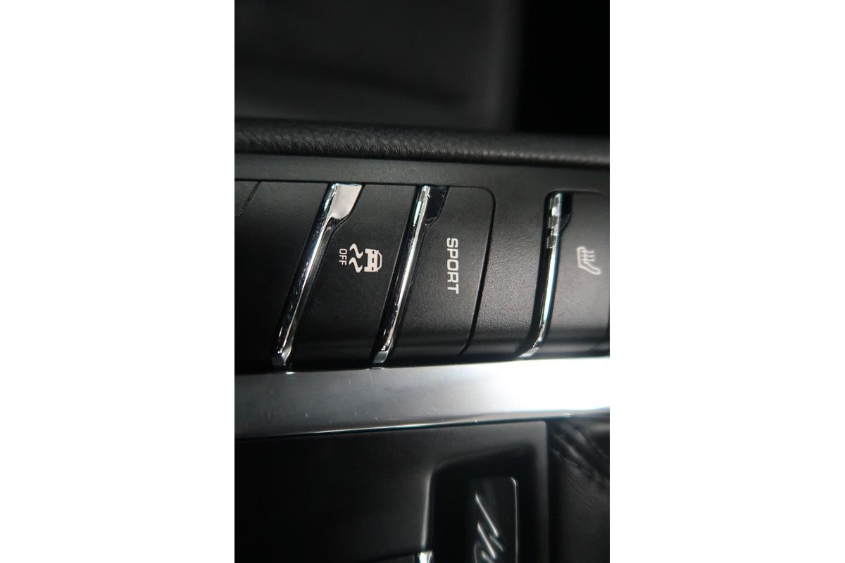 2018 Porsche Macan 95B