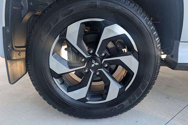 2024 Mitsubishi Pajero Sport Exceed QG