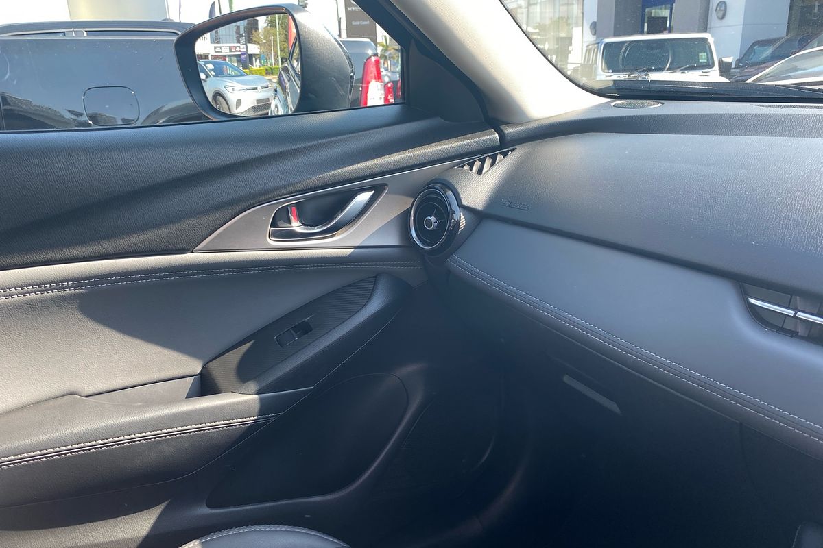 2022 Mazda CX-3 sTouring DK