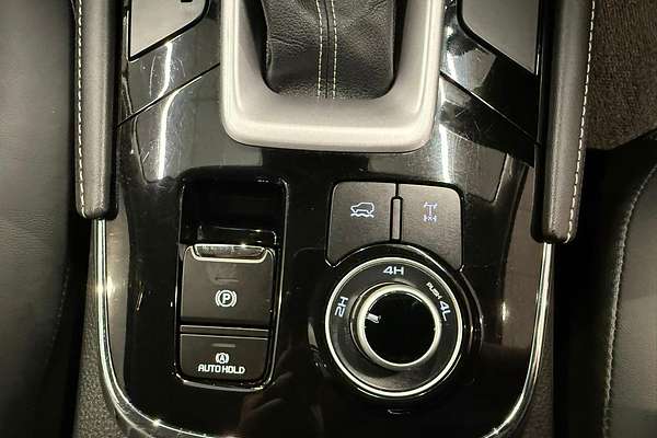 2024 Isuzu MU-X LS-T