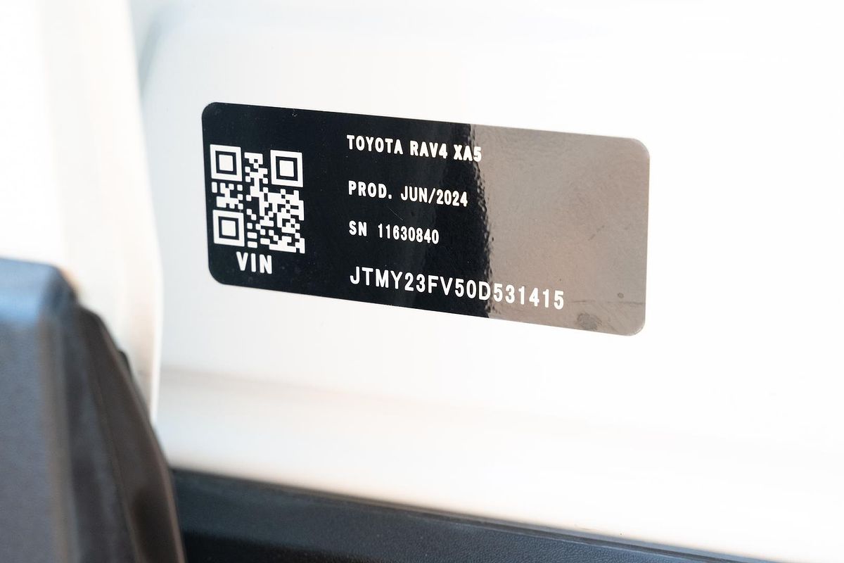 2024 Toyota RAV4 Cruiser AXAH52R