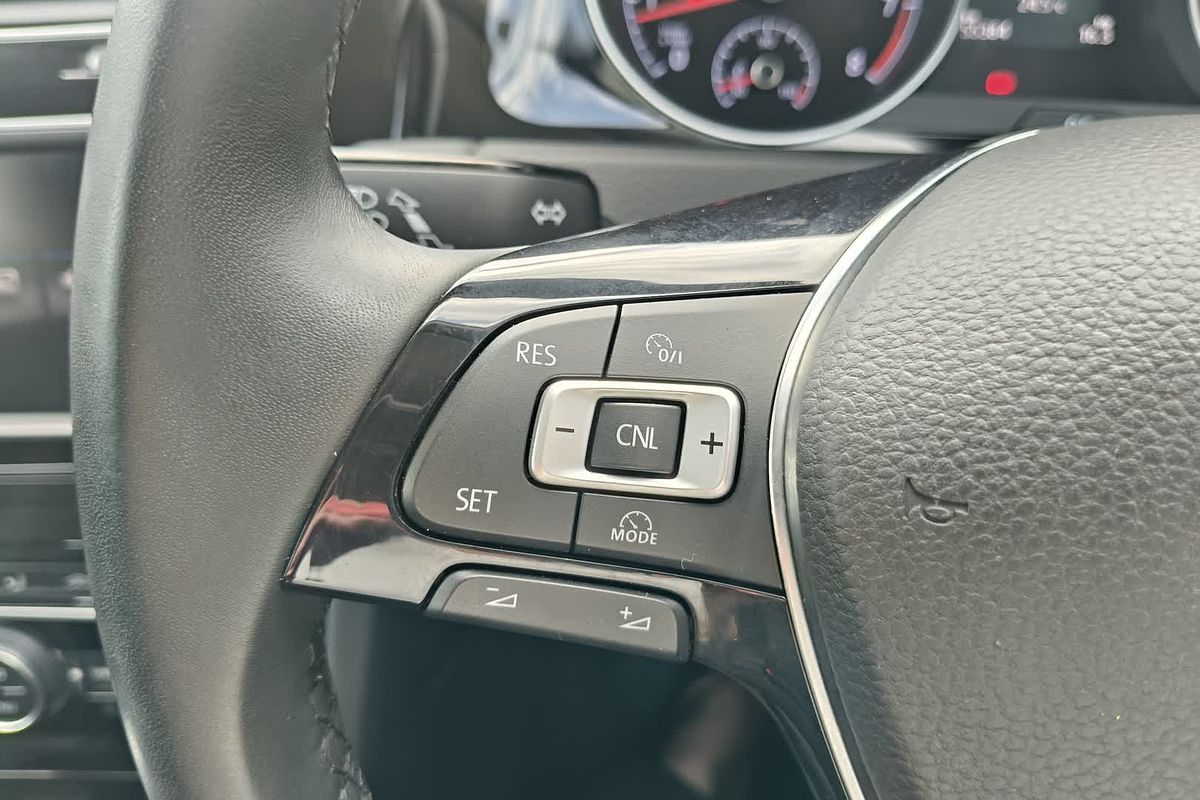 2016 Volkswagen Golf 110TSI Highline 7