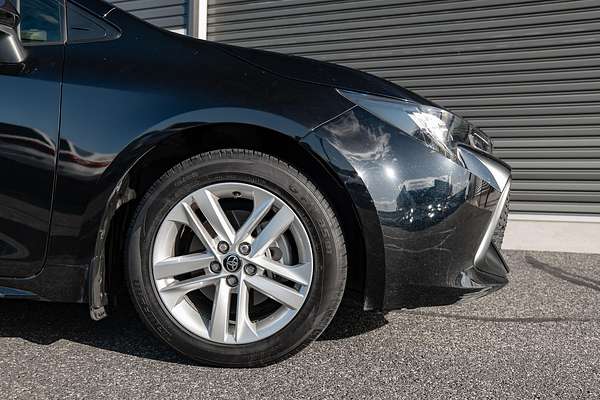 2018 Toyota Corolla Ascent Sport MZEA12R